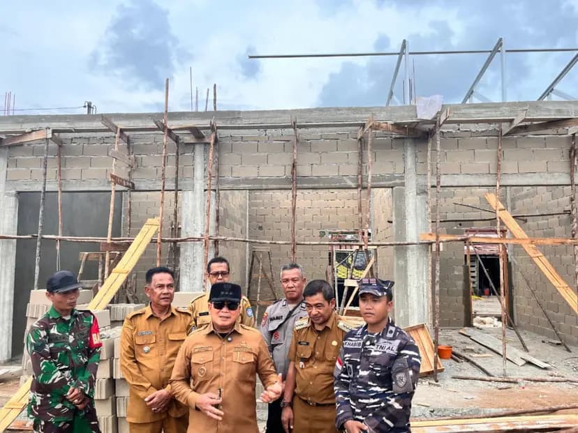 TNI AL Perkuat Pengawasan Maritim di Sungai Kakap, Dampingi Kunjungan Bupati Kubu Raya