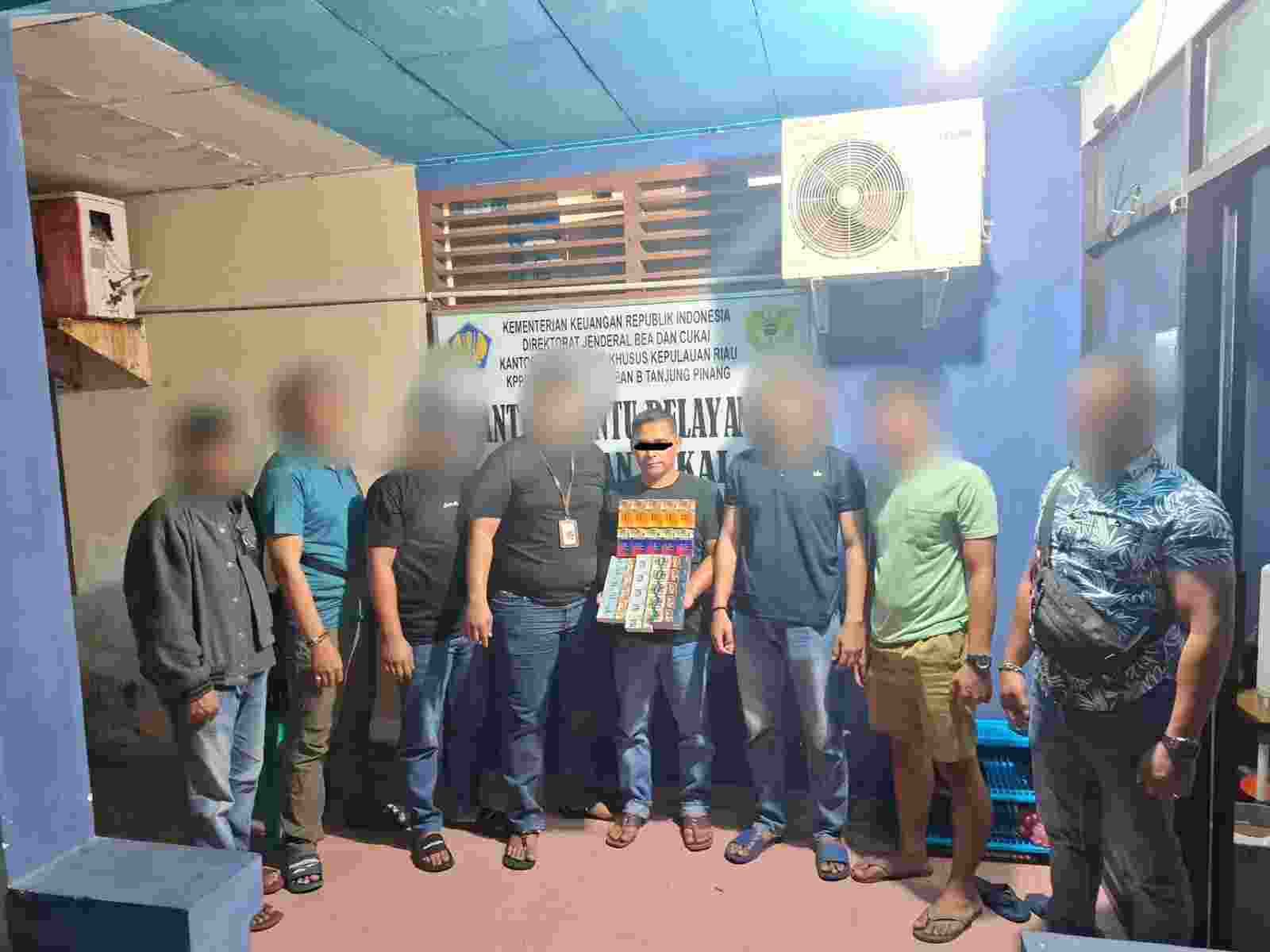 TNI Gagalkan Penyelundupan 85.400 Batang Rokok Ilegal di Natuna, Dugaan Libatkan Oknum ASN dan DPRD