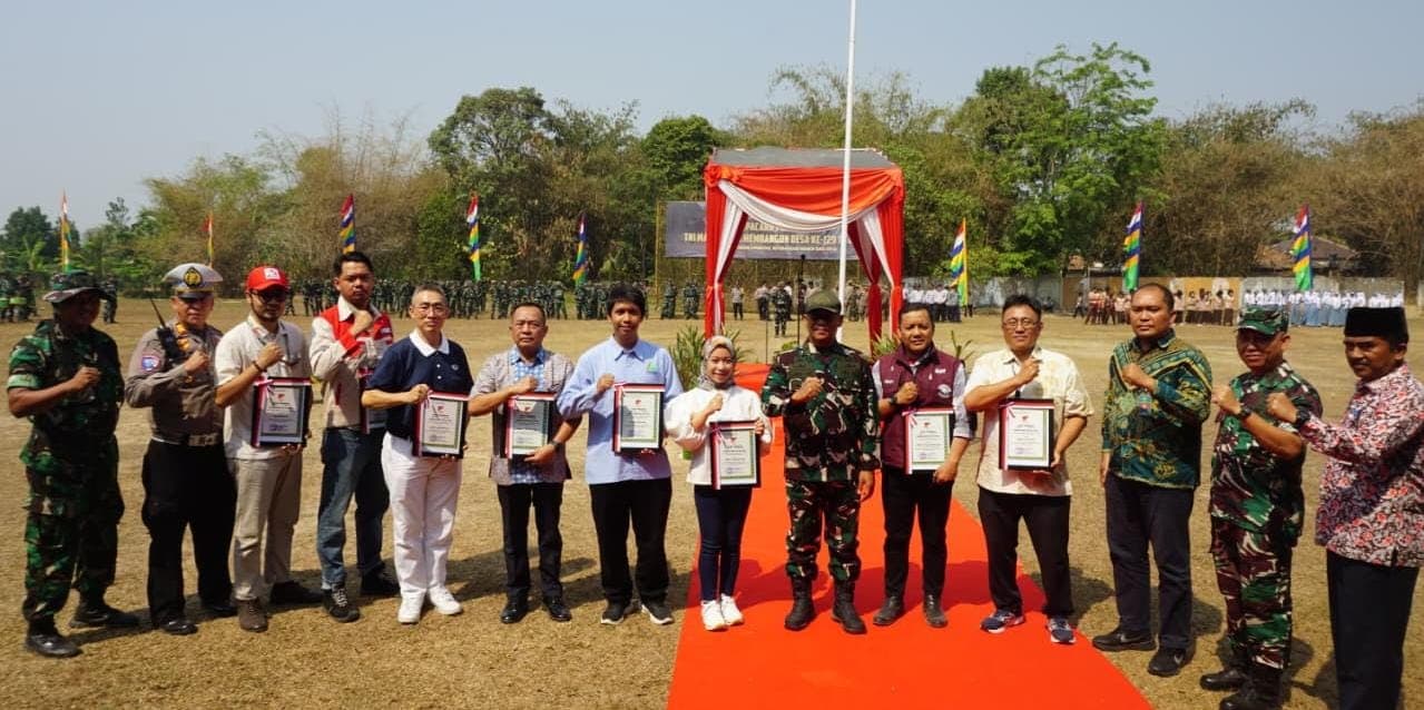 TMMD ke-129 di Bekasi Rampung, TNI dan Warga Wibawamulya Bangun Desa Lewat Gotong Royong