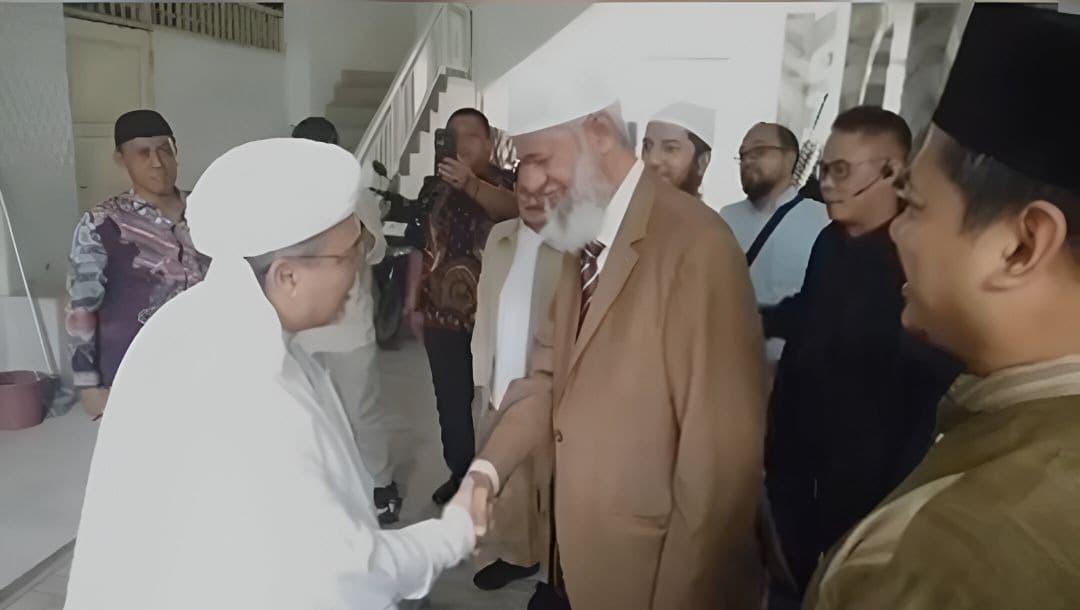 Safari Dakwah Dr. Zakir Naik di Indonesia: Momen Spiritualitas yang Perlu Dijaga dari Provokasi
