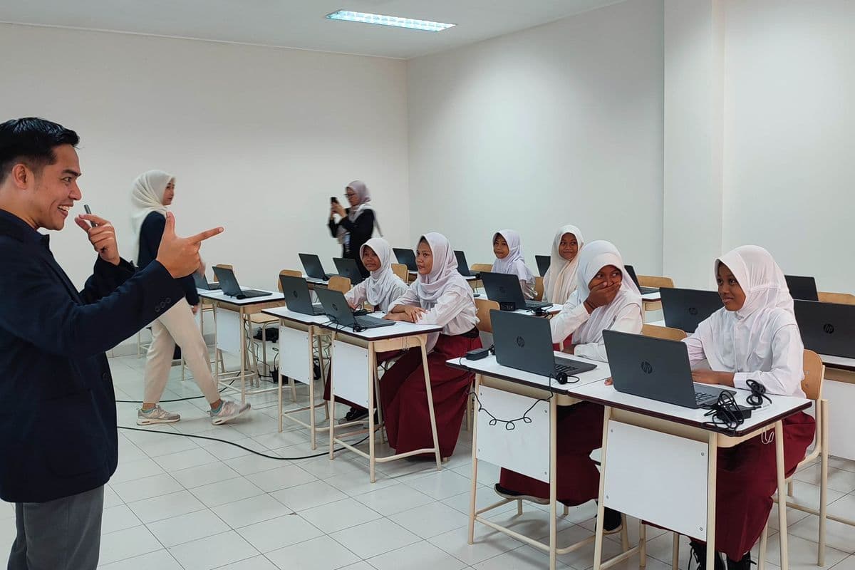Pemerintah Luncurkan Sekolah Rakyat untuk Wujudkan Mimpi Anak Kurang Mampu di Jakarta Timur