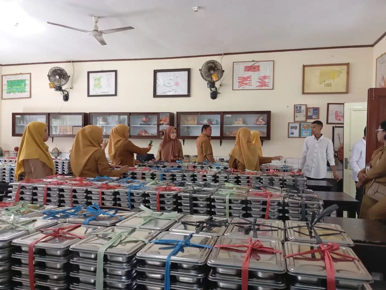 Pemprov NTB Wujudkan Generasi Sehat Lewat Program Makan Bergizi Gratis di Mataram Nusa Tenggara Barat