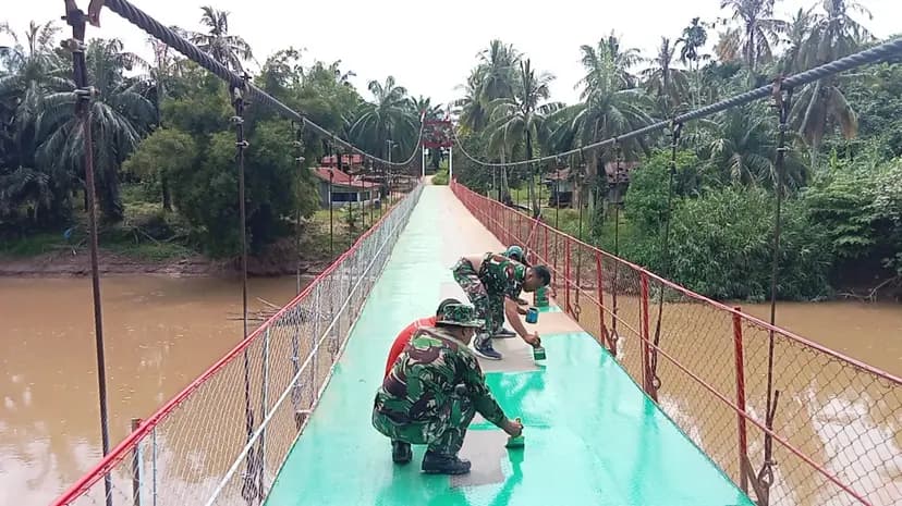 Jembatan Perintis Garuda Rampung Direhabilitasi, TNI dan Warga Perkuat Akses Ekonomi di Labusel