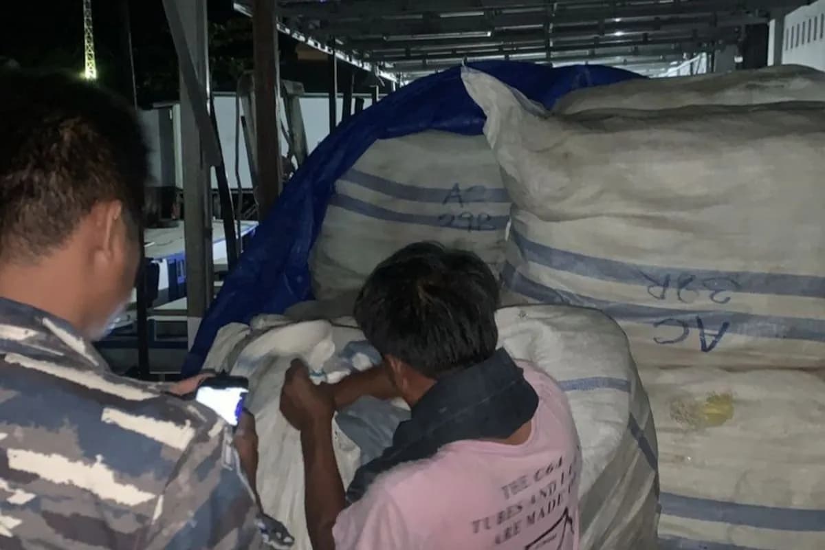 TNI AL Gagalkan Penyelundupan Ballpress dari Malaysia di Tarakan, 11 Karung Disita