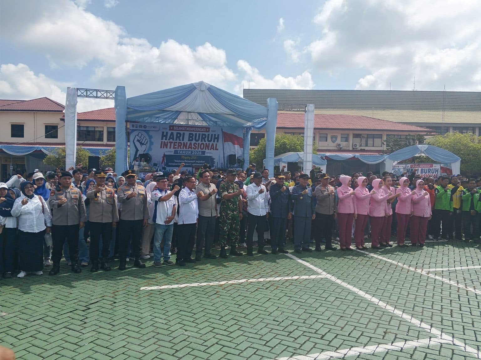 May Day di Banjarmasin Berlangsung Kondusif, Forkopimda Fasilitasi Aspirasi Buruh dan Gelar Bakti Sosial