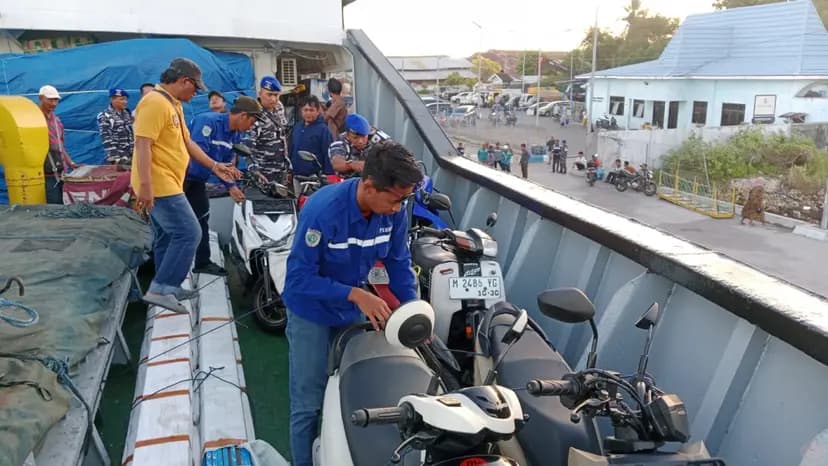 TNI AL Gagalkan Pengiriman Empat Sepeda Motor Tanpa Dokumen di Pelabuhan Kalianget