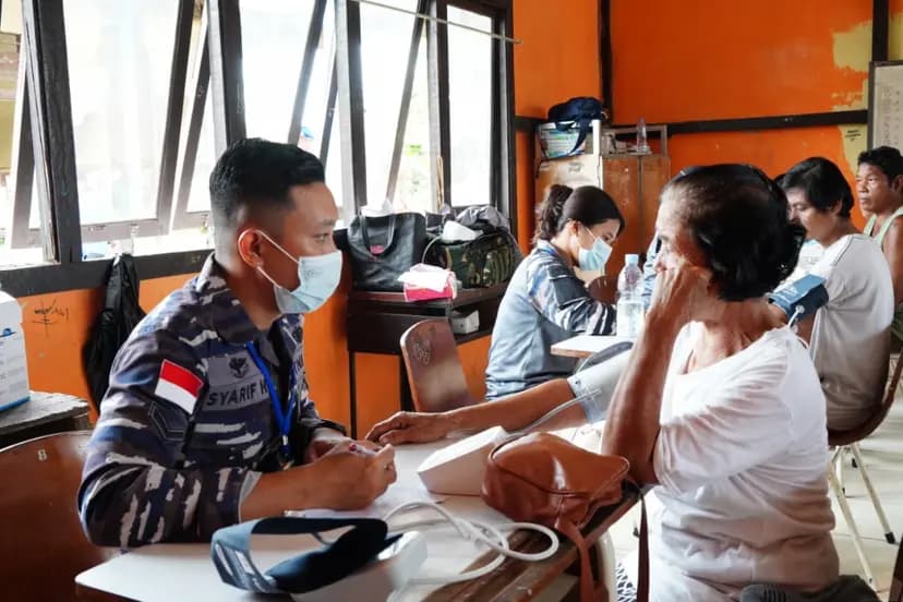TNI AL, Kodaeral XII dan PT MLS Group Gelar Bhakti Sosial-Kesehatan untuk 500 Warga Pedalaman Kalbar