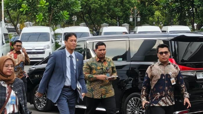 Rupiah Melemah ke Rp17.400, Presiden Prabowo Panggil KSSK ke Istana Bahas Stabilitas Keuangan