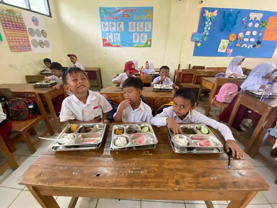 Warga Lebak Dukung Kantin Sekolah Jadi SPPG MBG, Dinilai Lebih Efisien dan Sesuai Selera Siswa