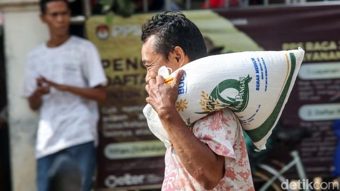 Pemerintah Kembali Salurkan Bantuan Beras 10 Kg Selama Tiga Bulan untuk Jaga Daya Beli Masyarakat