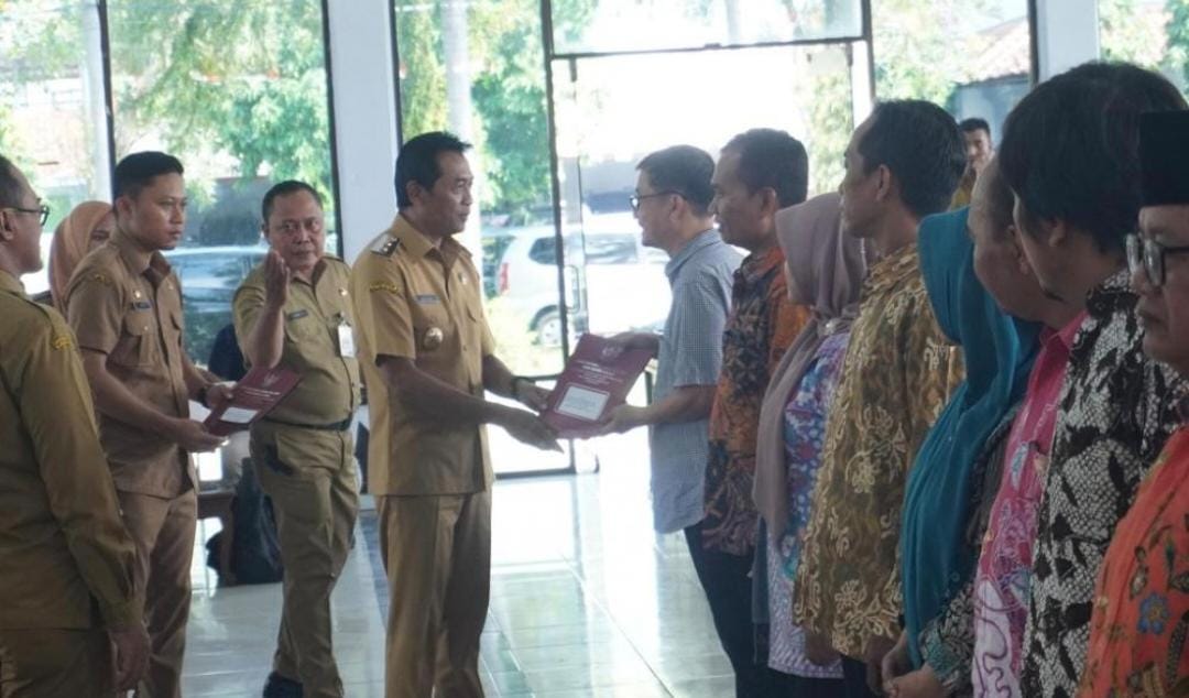 Kabupaten Batang Provinsi Jawa Tengah Tuntaskan 100% Koperasi Merah Putih: Langkah Strategis Menuju Kemandirian Ekonomi Desa