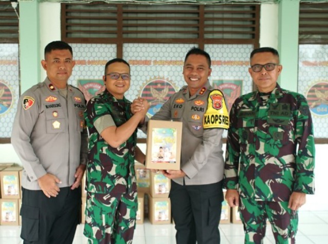 Soliditas TNI–Polri Makin Erat, Kapolres OKI Kunjungi Kodim OKI